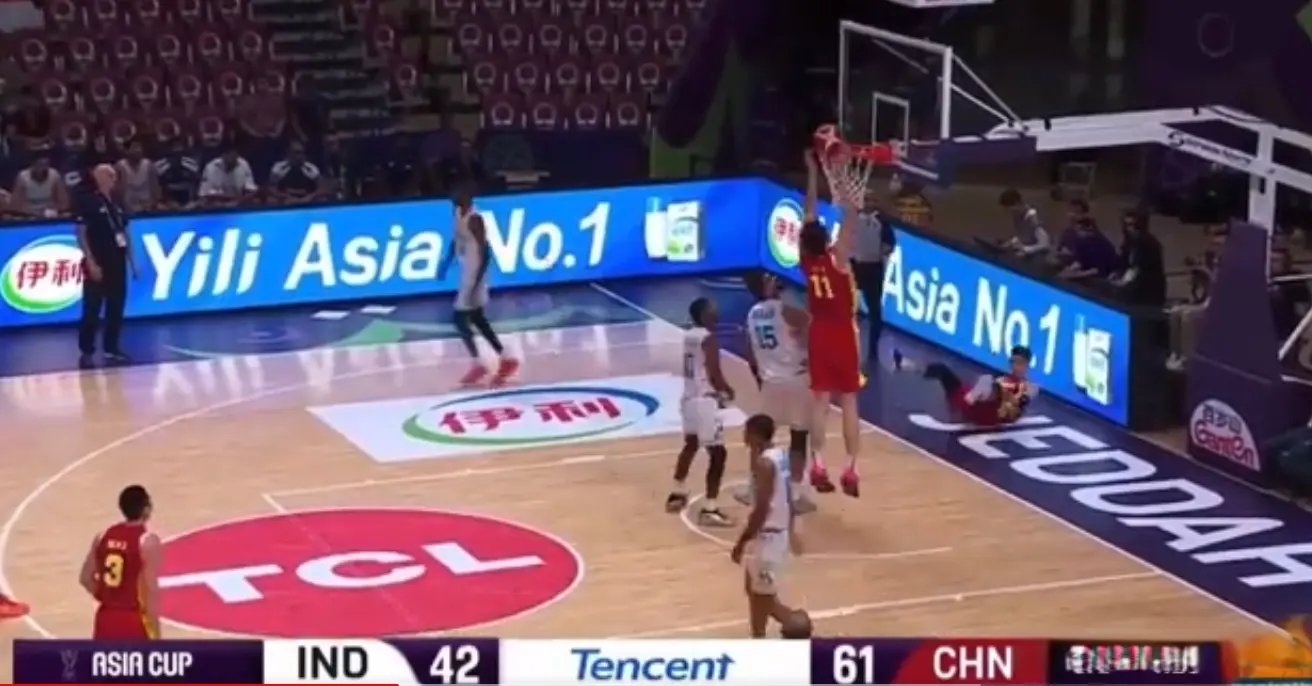 赛后男篮更, 组赛竞争第