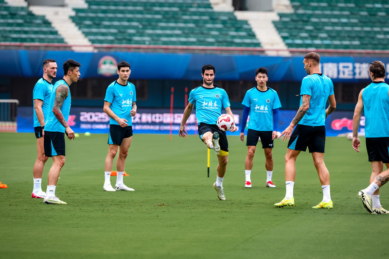 src, 在郑州航海 src, 在郑州航海