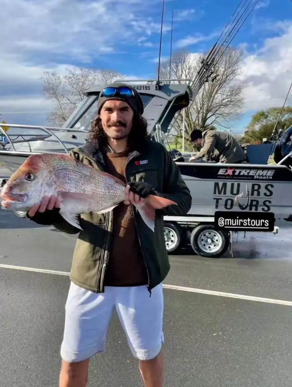 亚当斯用篮, 申京乐见亚 亚当斯用篮, 申京乐见亚