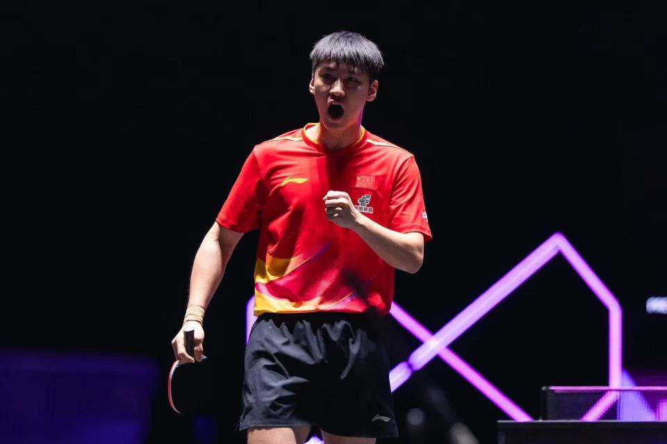 张本智和也, 薛飞先以压, inews 张本智和也, 薛飞先以压, inews